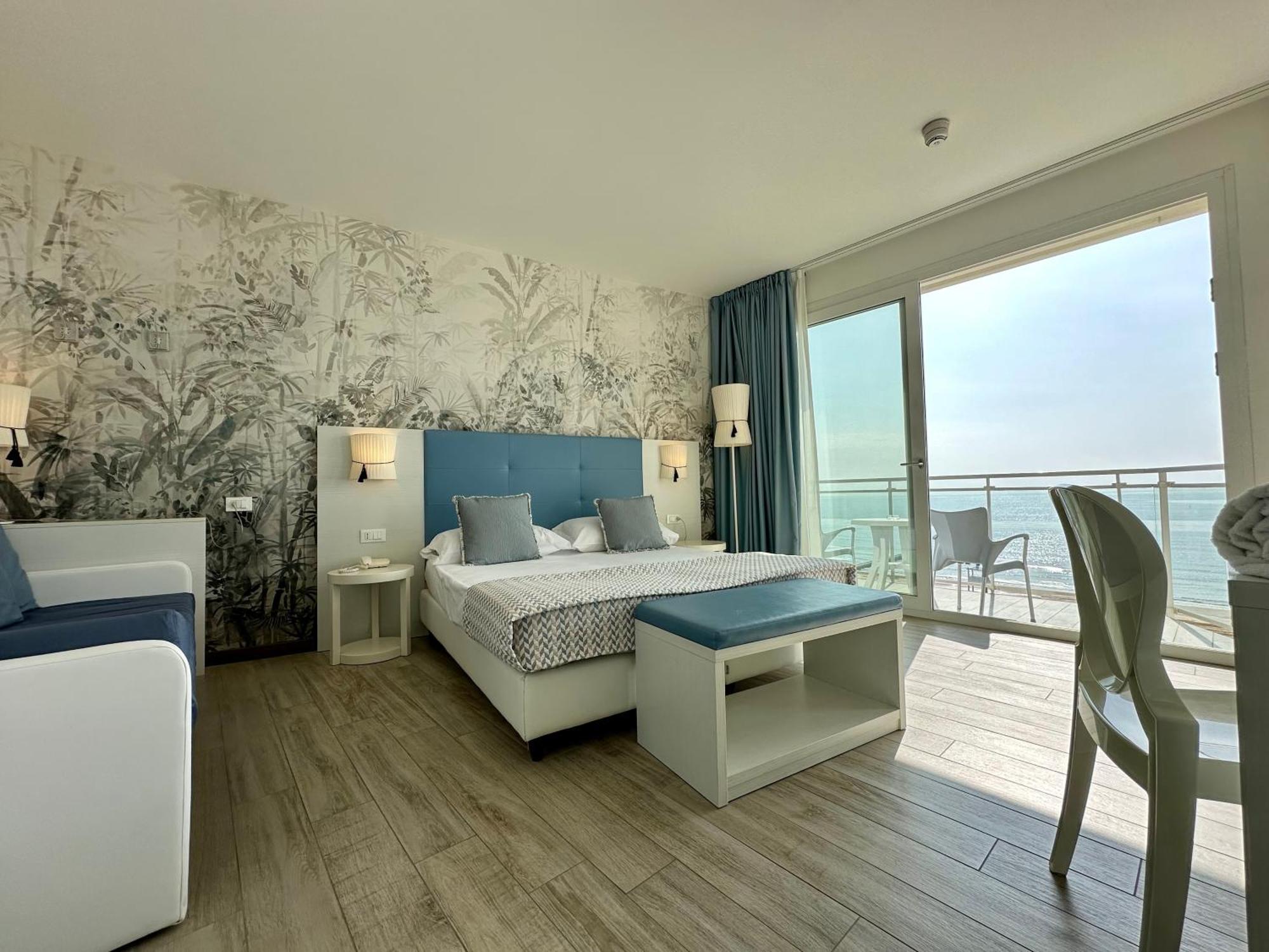Hotel Nizza Frontemare Superior 3 Stelle Лидо-ди-Езоло Экстерьер фото