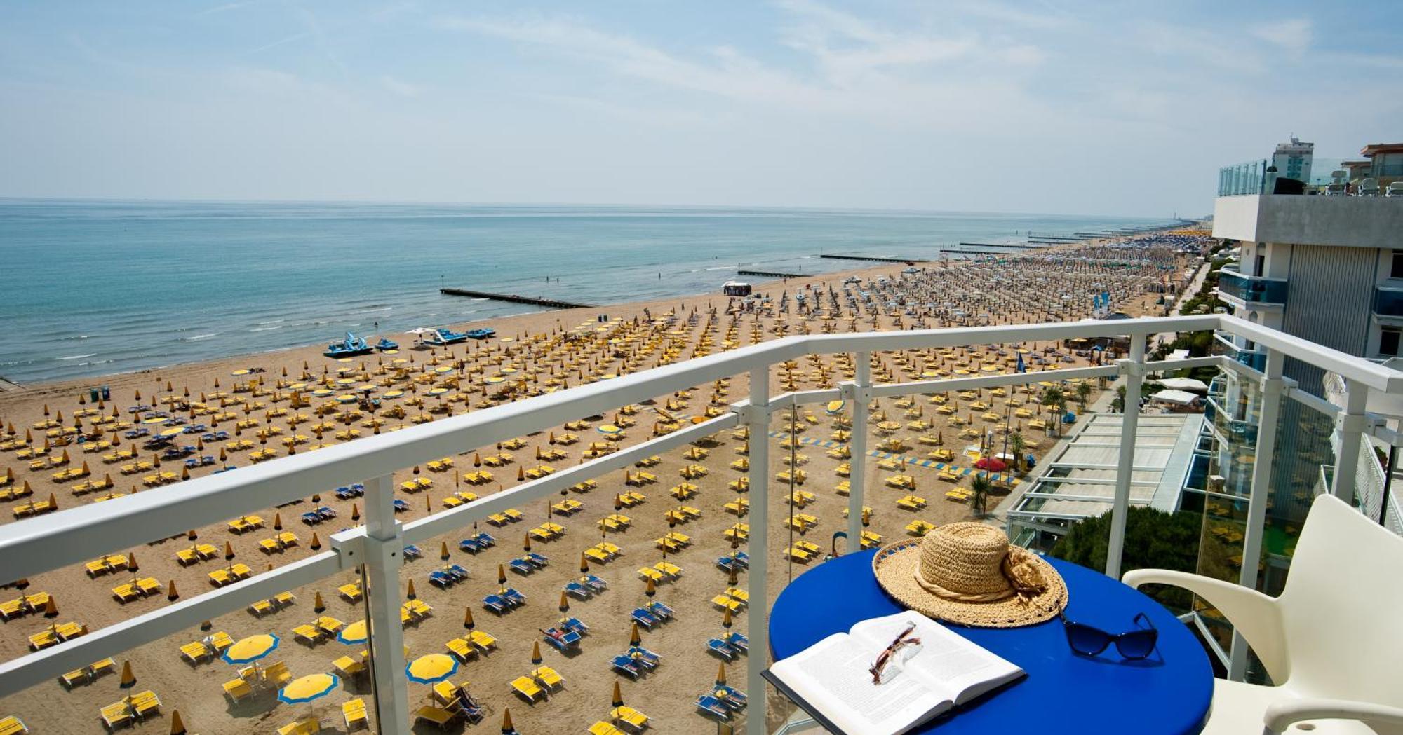 Hotel Nizza Frontemare Superior 3 Stelle Лидо-ди-Езоло Экстерьер фото