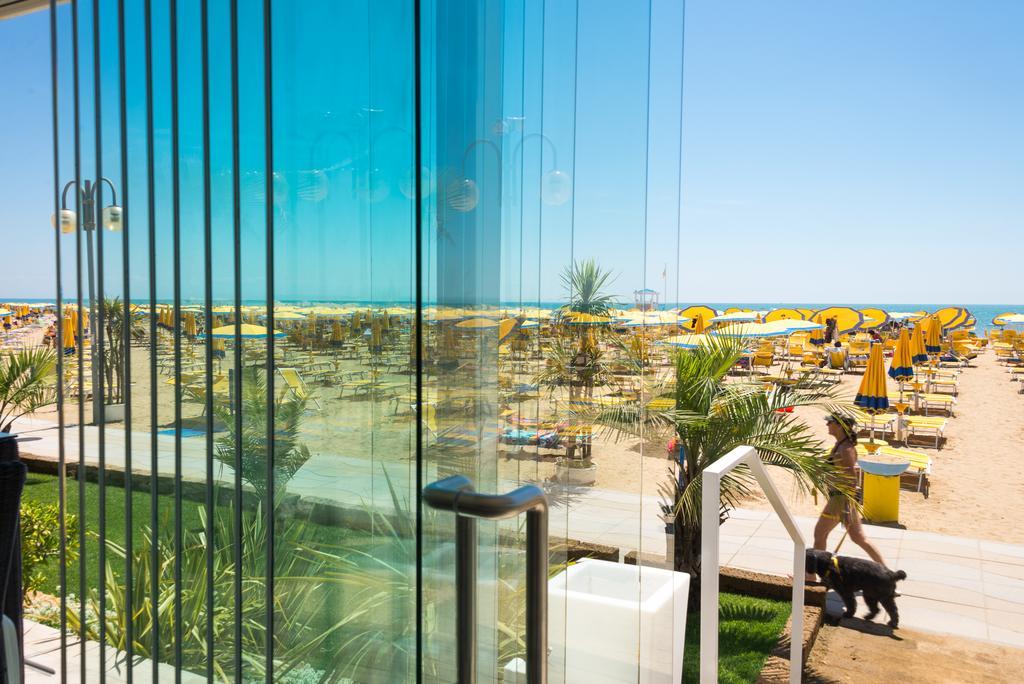 Hotel Nizza Frontemare Superior 3 Stelle Лидо-ди-Езоло Экстерьер фото